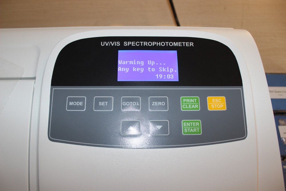 LCD Screen Uv Visible Spectrophotometer NEUUV09