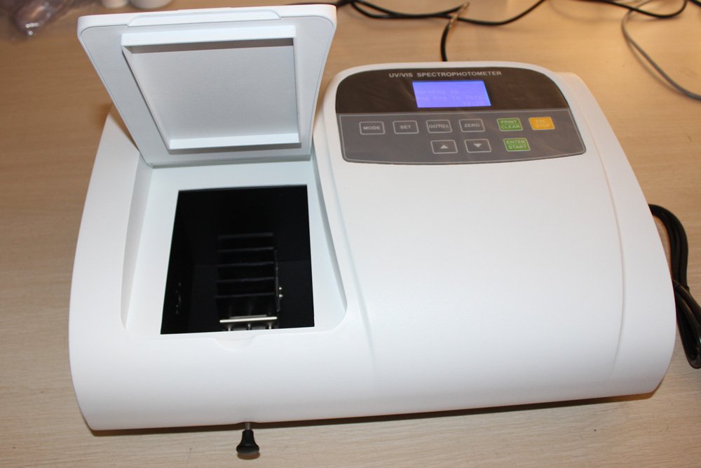 LCD Screen Uv Visible Spectrophotometer NEUUV09